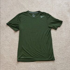 Nike Men's Green Dri-FIT Short Sleeve Tee